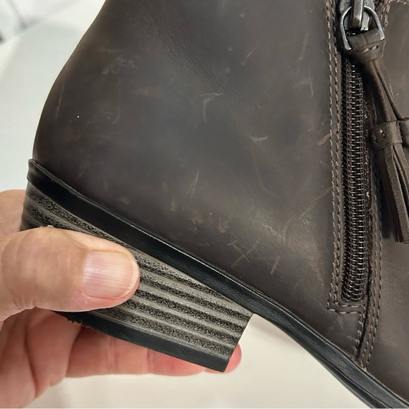 Clarks Ultimate Comfort Collection Brown Leather Ankle Boots - 8.5M - Picture 15 of 16